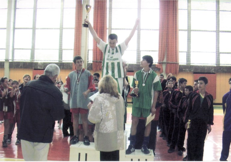 2006